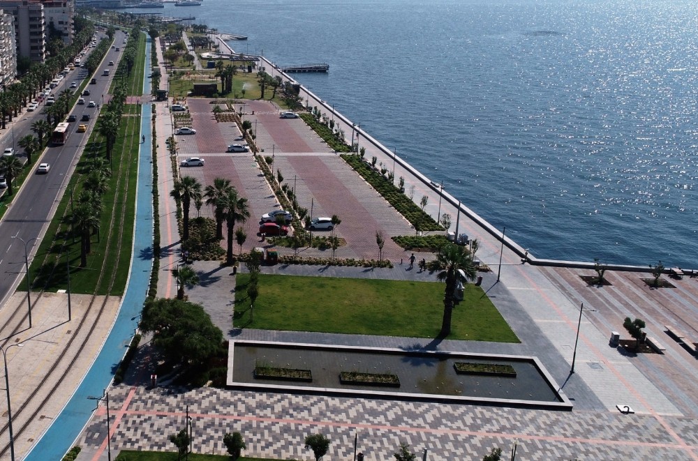 Karşıyaka İskele ve Sahil Yürüyüş Yolu 